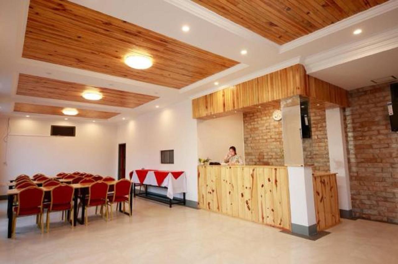 Sky Motel קלאו מראה חיצוני תמונה